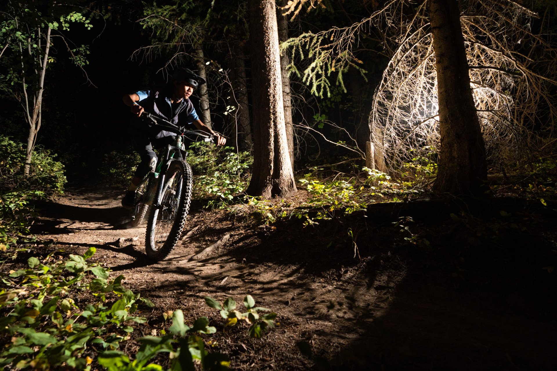 Off-camera strobe night mountain biking