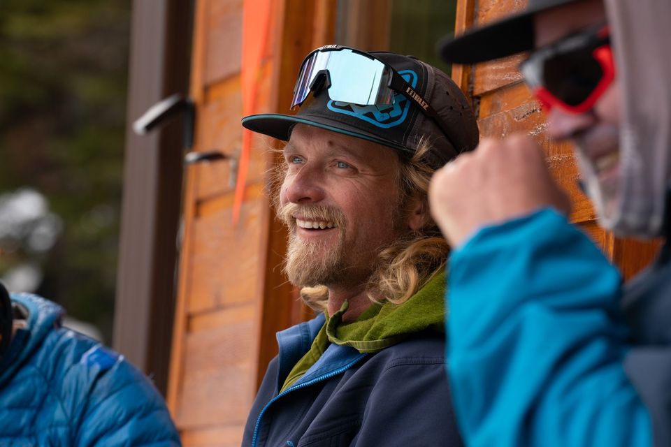 Après Ski. At Mistaya Lodge, the front porch is the place to relive the day.